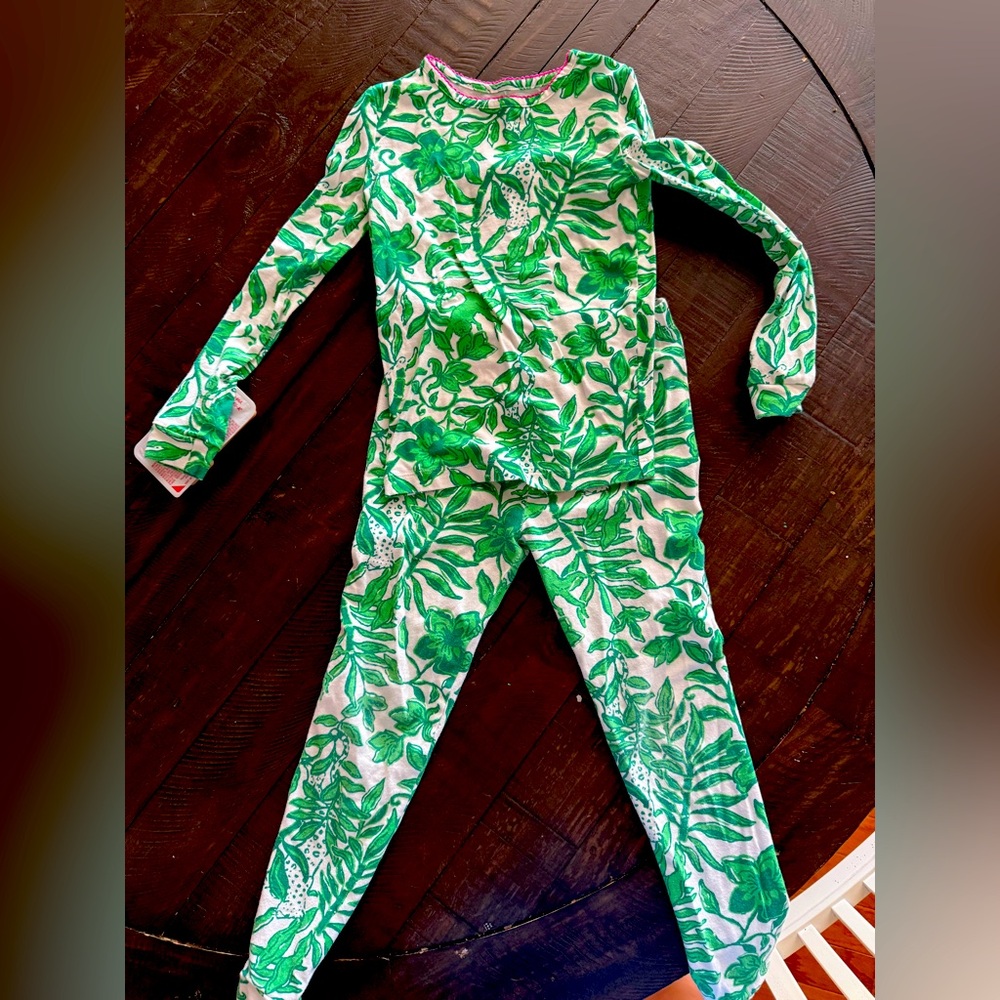 Lilly Pulitzer Green Leaf kids pajamas